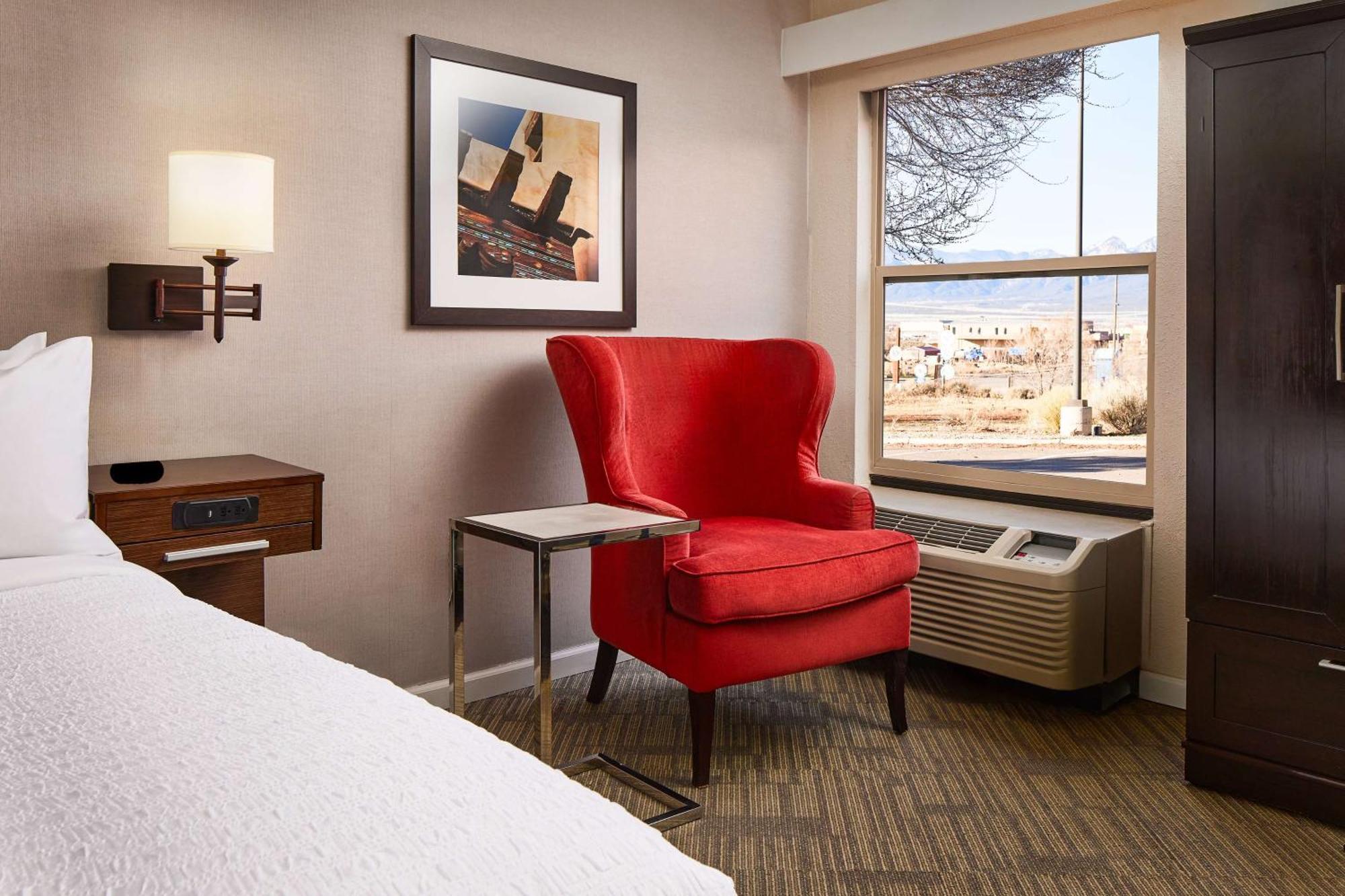 Hotel Hampton 3*