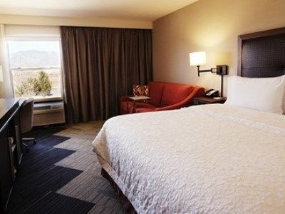 Hampton 3*