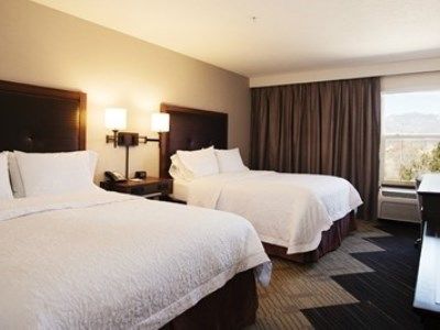 Hotel Hampton 3*